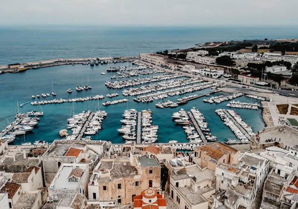 Vista dall'alto del Porto di Otranto, Lecce.
