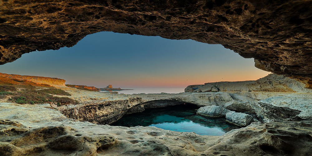 Bellissima immagine della, "Grotta della Poesia", San Foca, Melendugno, Salento, Lecce.