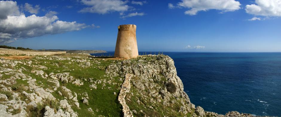 Torre costiera. Torre di avvistamento, Salento.