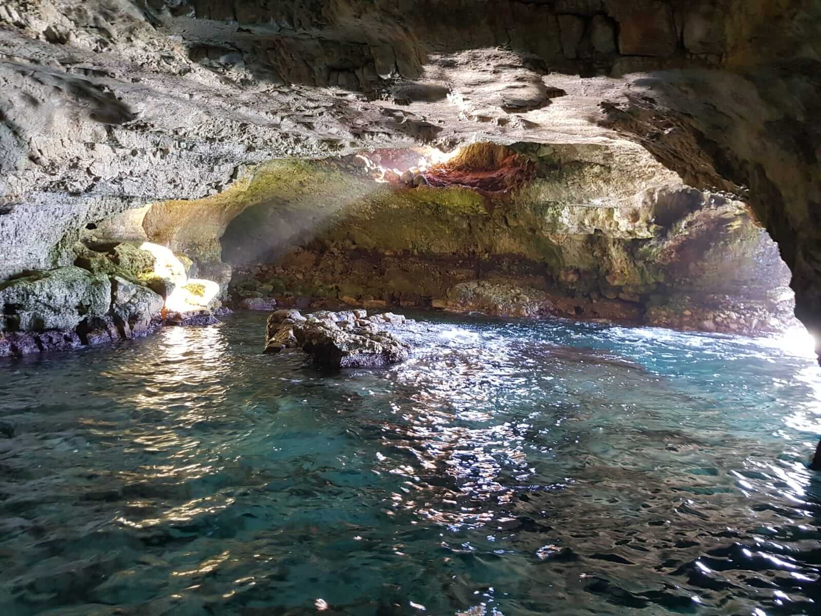 Interno di una grotta a Santa Maria di Leuca, Lecce.
