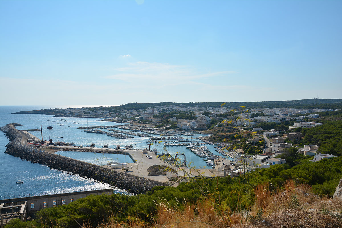Vista dall'alto del porto di Santa Maria di Leuca, Salento, Lecce.
