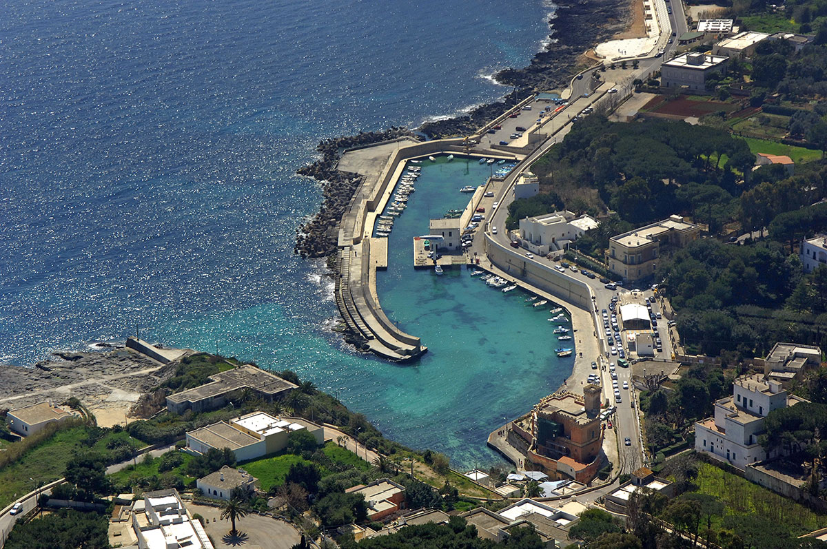 Vista dall'alto del porto di Tricase, Salento, Lecce.