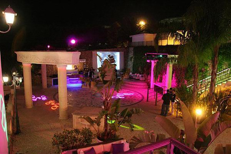 Una delle piste da ballo della Discoteca Fashion Club Riobo, Gallipoli, Salento, Lecce.