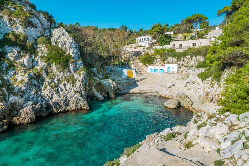 Piccola insenatura della meravigliosa spiaggia di Acquaviva Marittima.